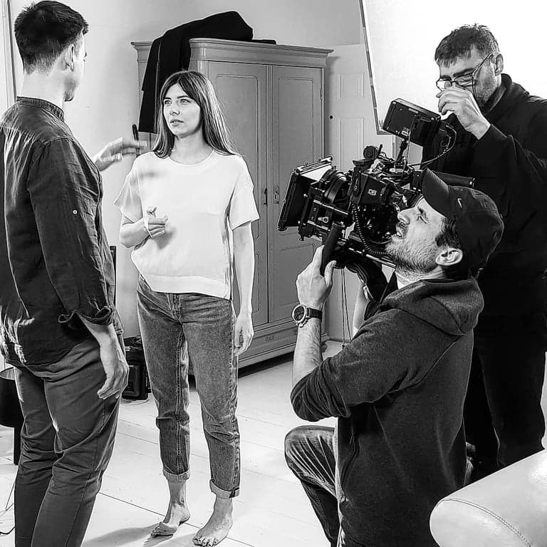 Behind-the-scenes still 2